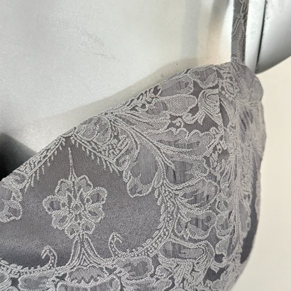NWT Guess Gray Embroidered Bustier Top - Picture 2 of 10